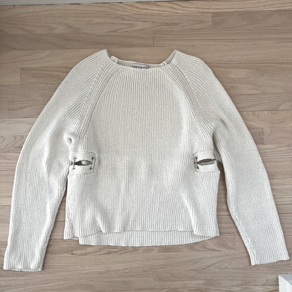 Wildfox M cream knit with peekaboo detail